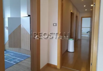 Milentija Popovica | 4zida.rs