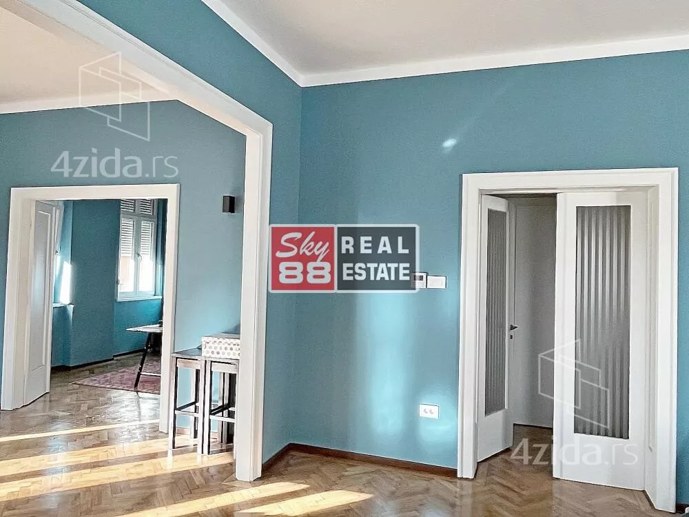 Petosoban stan | 4zida