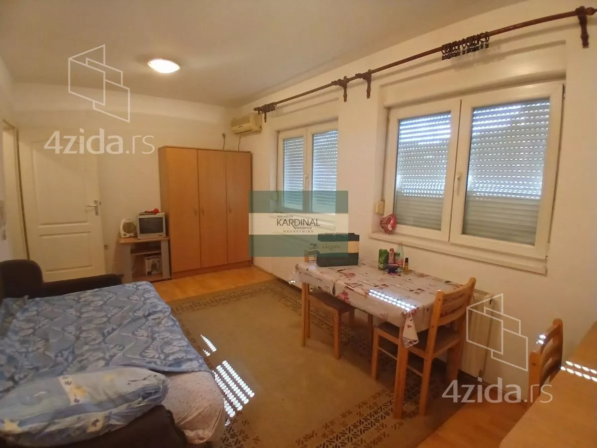 Garsonjera | 4zida