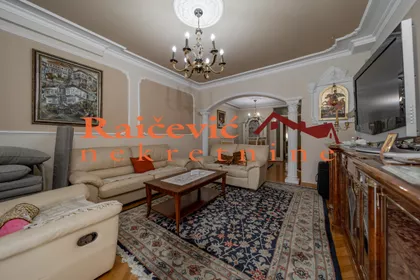 Milovana Jankovica | 4zida.rs