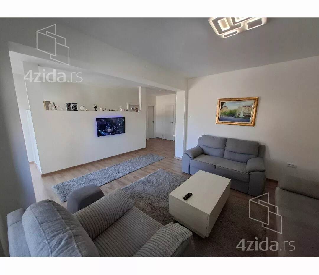 3-etažna kuća | 4zida