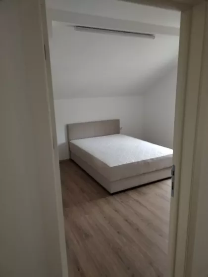 Velje Ribara 10 | 4zida.rs