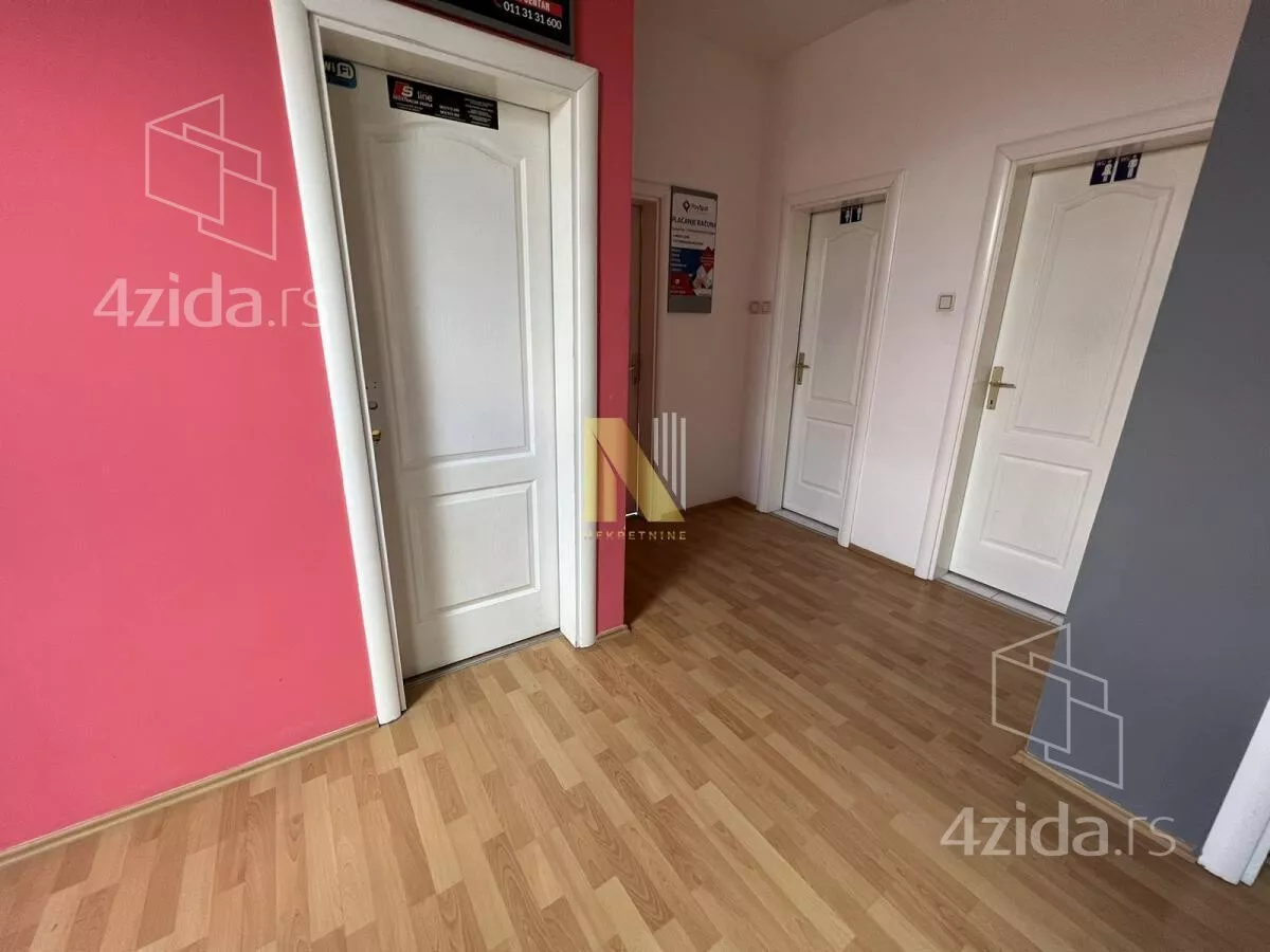 Poslovni prostor | 4zida