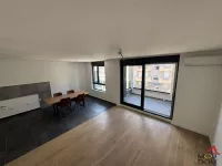 Šestosoban stan | 4zida