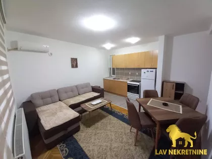 BRAĆE RIBNIKAR | 4zida.rs