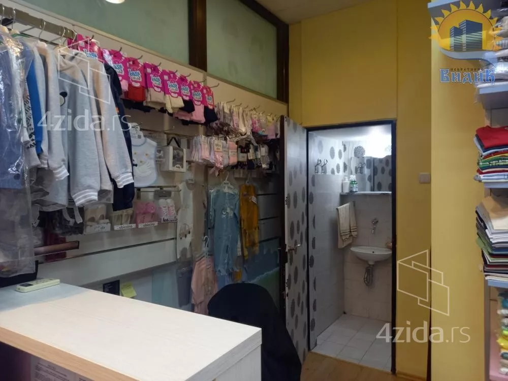 Lokal | 4zida