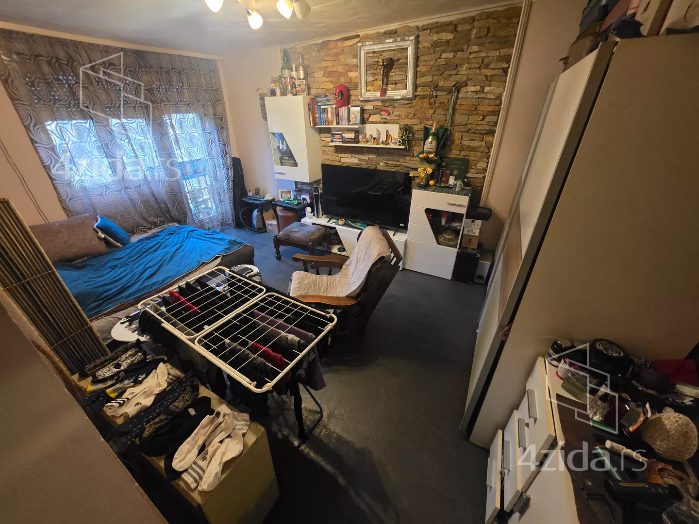 Dvoiposoban stan | 4zida