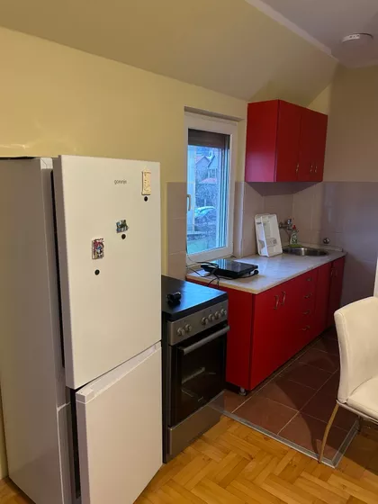 Jovanke Radaković 35 | 4zida.rs