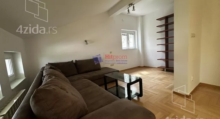 Šestosoban stan | 4zida