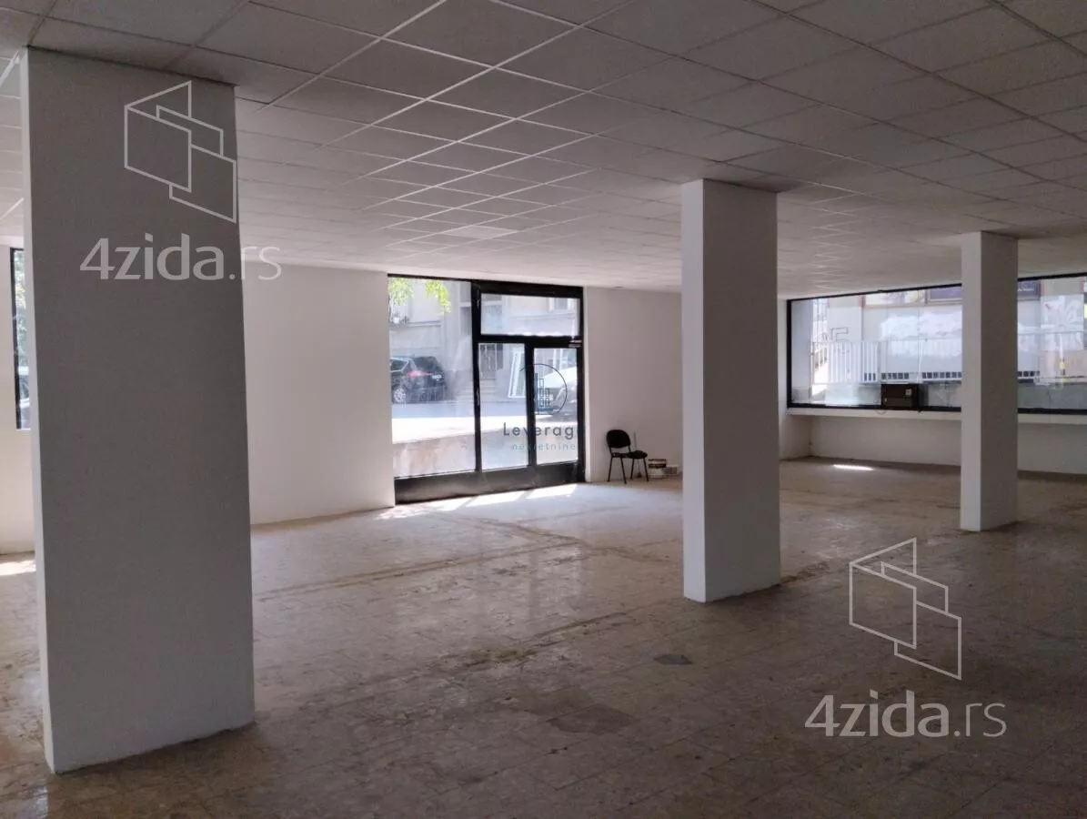 Lokal | 4zida