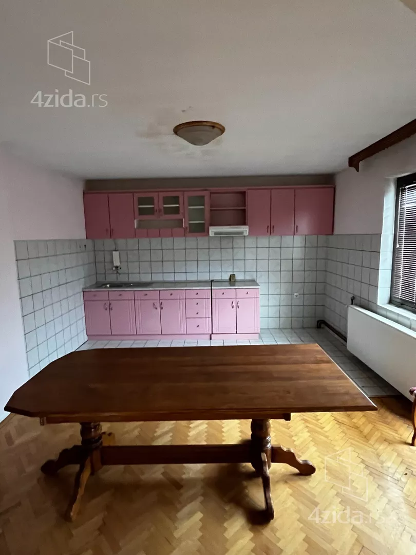 3-etažna kuća | 4zida