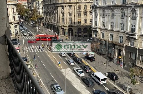 Četvoroiposoban stan | 4zida