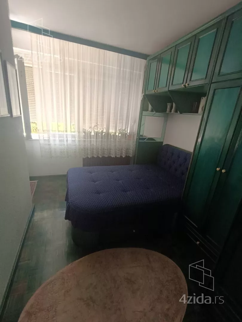 Četvoroiposoban stan | 4zida