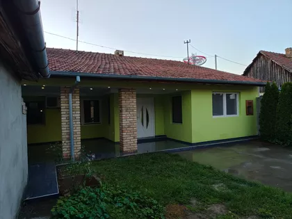 Senćanski Put 108 | 4zida.rs