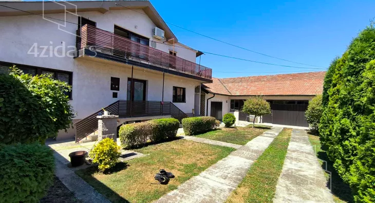 3-etažna kuća | 4zida