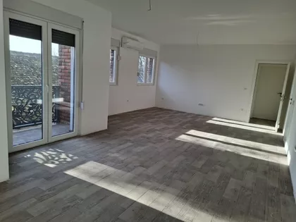 Milenka Pevca | 4zida.rs