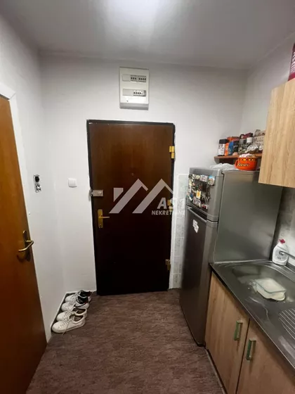 Braće Ribnikar | 4zida.rs
