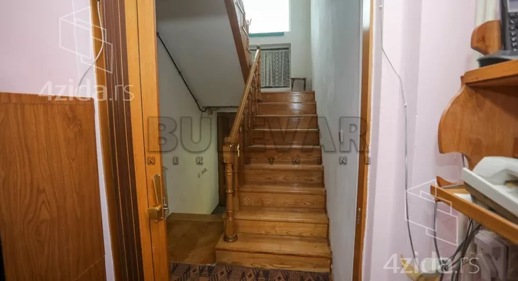 3-etažna kuća | 4zida