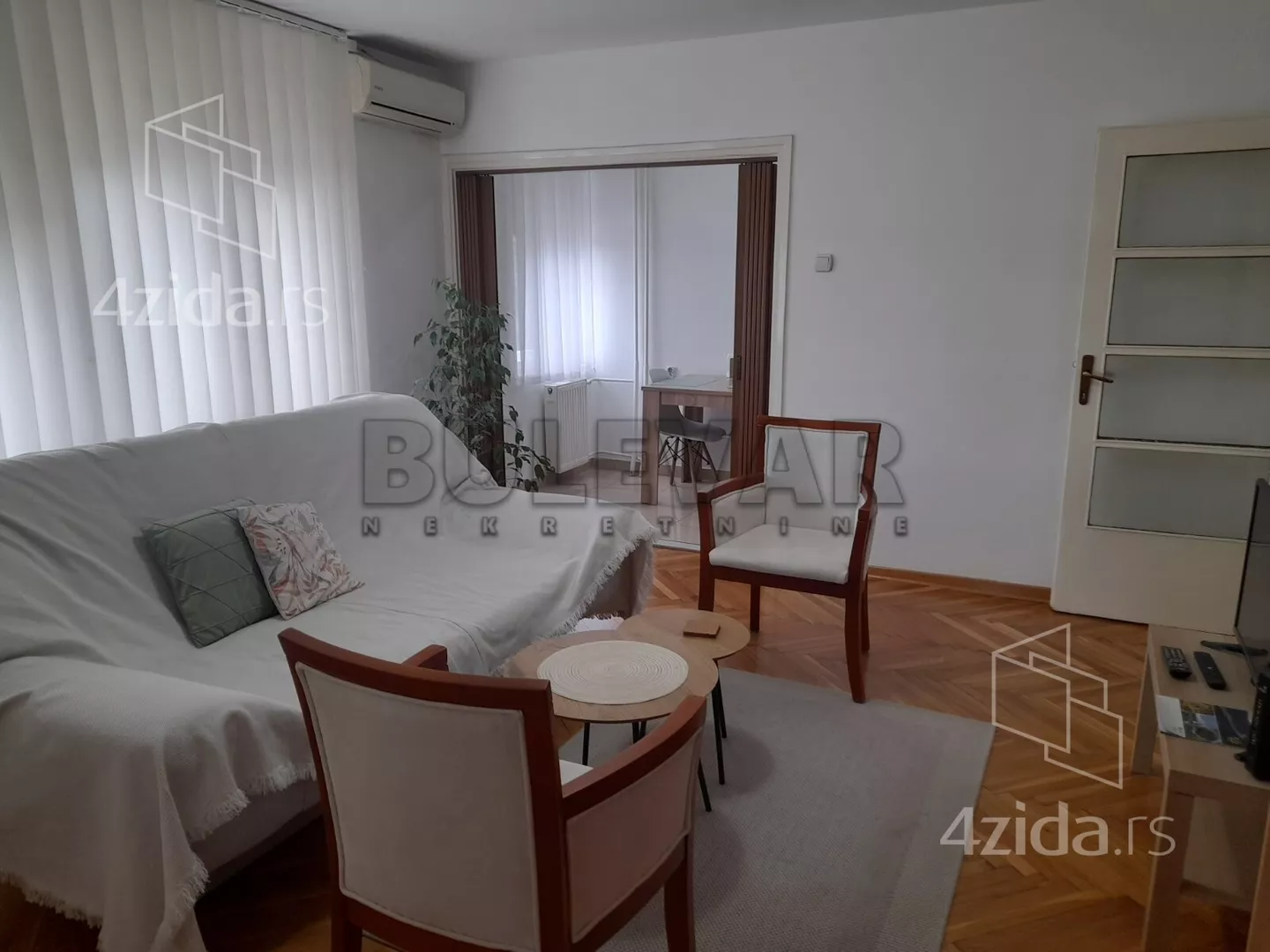 Dvoiposoban stan | 4zida