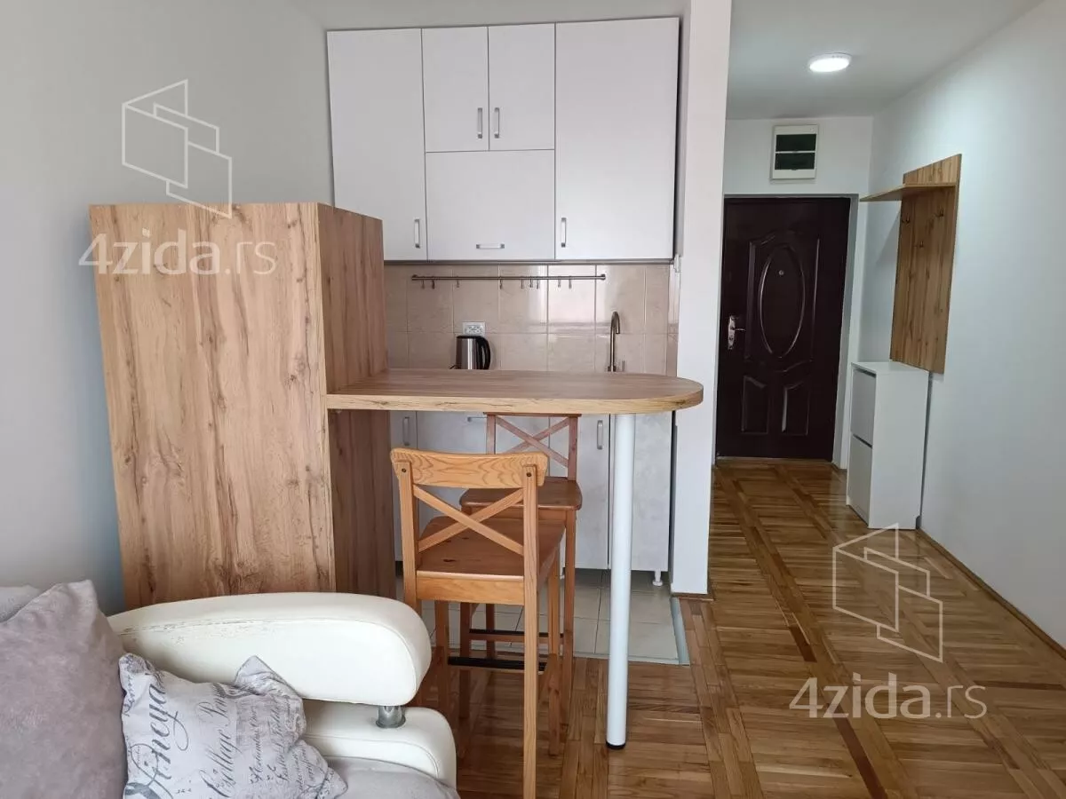 Garsonjera | 4zida