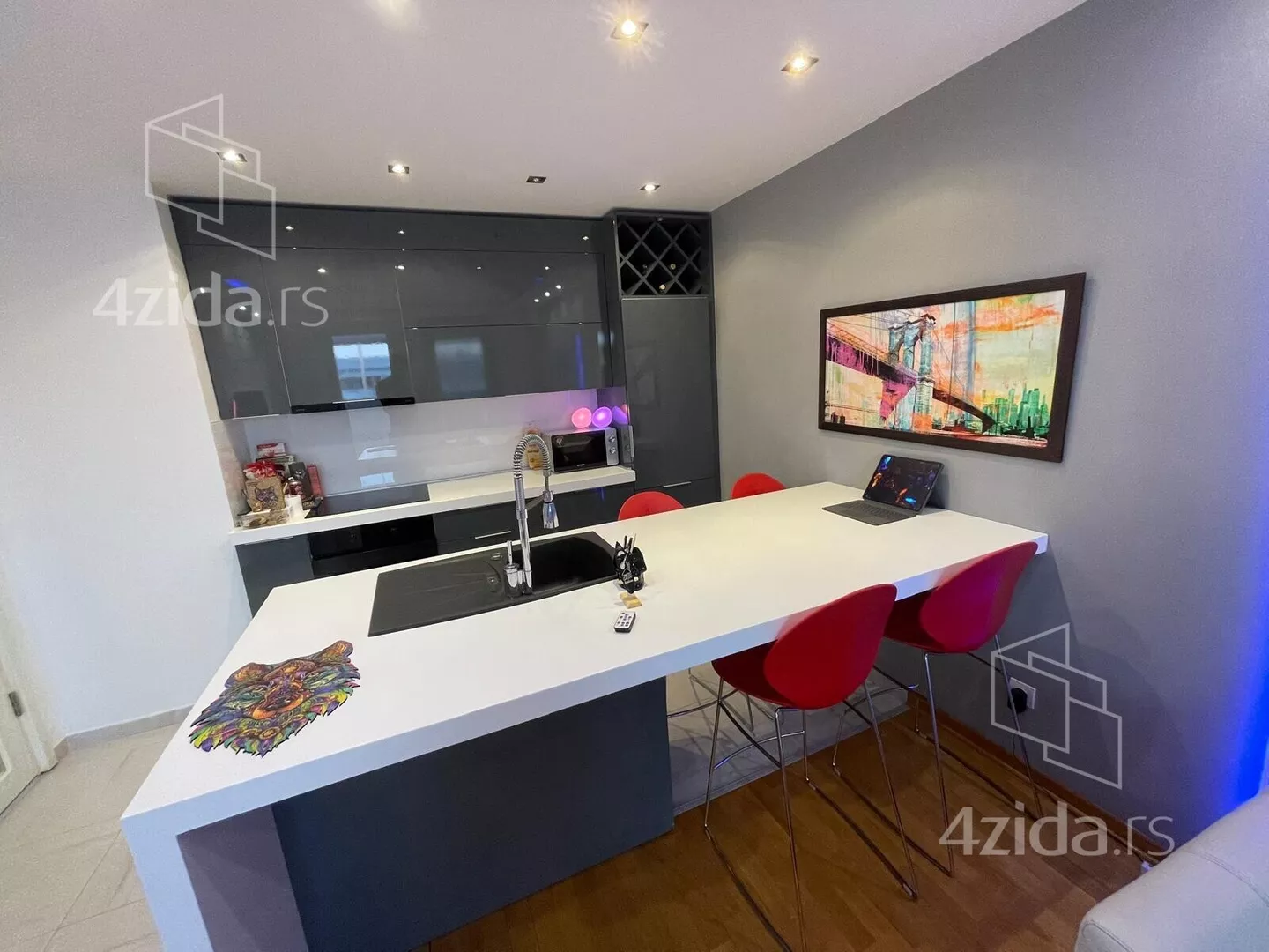 Trosoban stan | 4zida