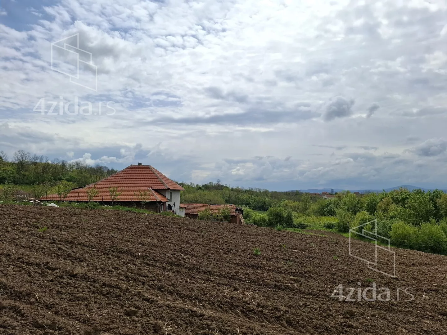 Građevinsko zemljište | 4zida