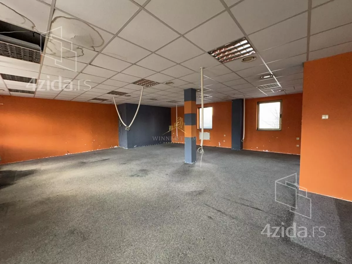 Poslovni prostor | 4zida