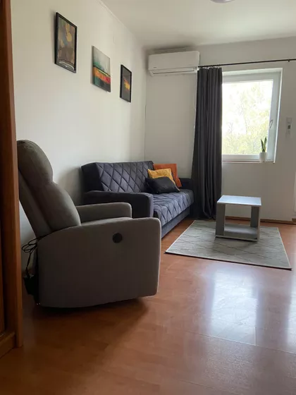 Nikole Kujundžića 6c | 4zida.rs
