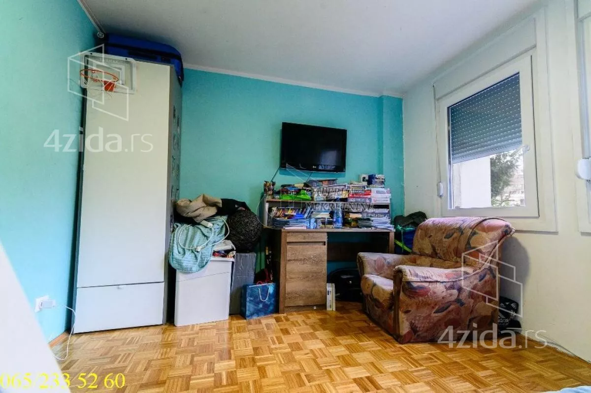 Troiposoban stan | 4zida