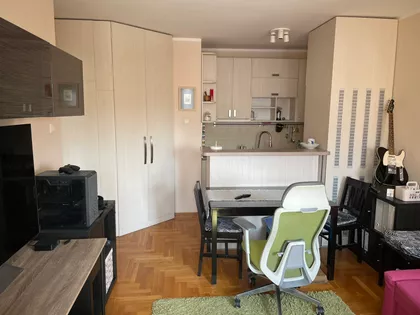 Jug Bogdana | 4zida.rs