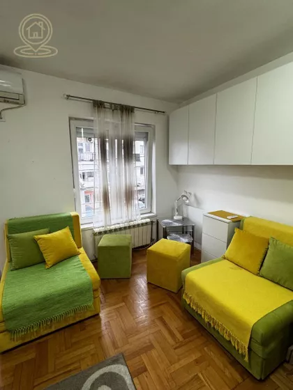 Dr Velizara Kosanovića | 4zida.rs