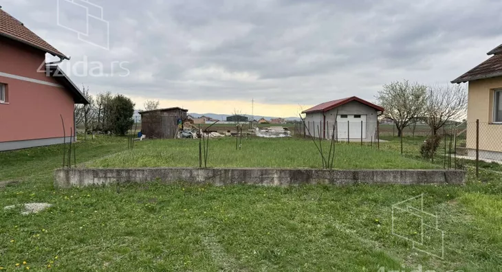 Građevinsko zemljište | 4zida