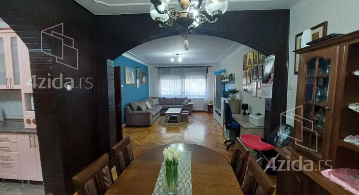 Kuća | 4zida