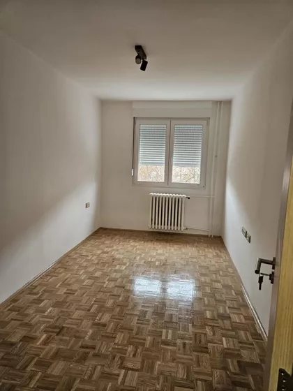 Pariske Komune 5 | 4zida.rs