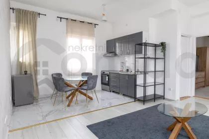 Francuska | 4zida.rs