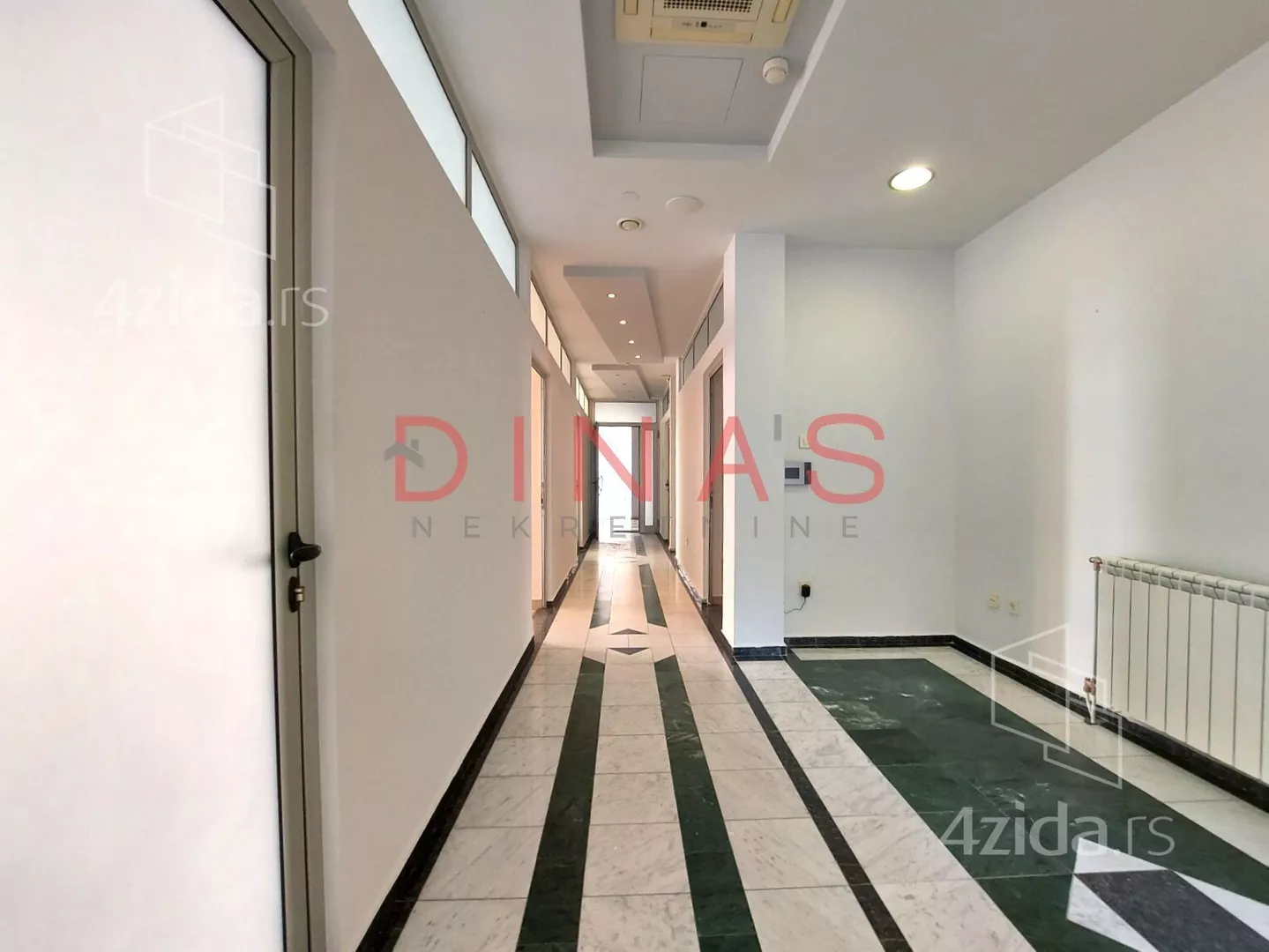 Poslovni prostor | 4zida