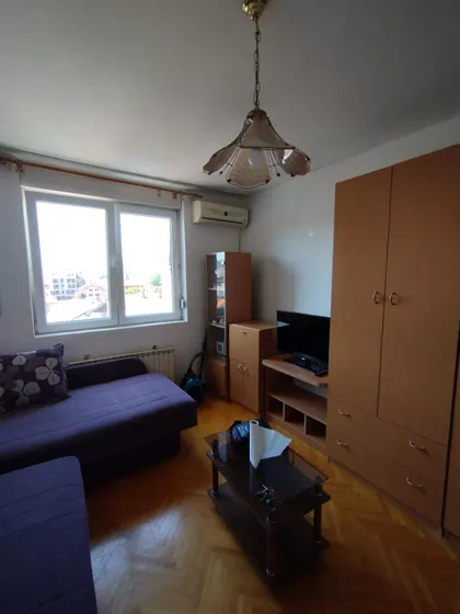 Trg 14.Oktobar | 4zida.rs