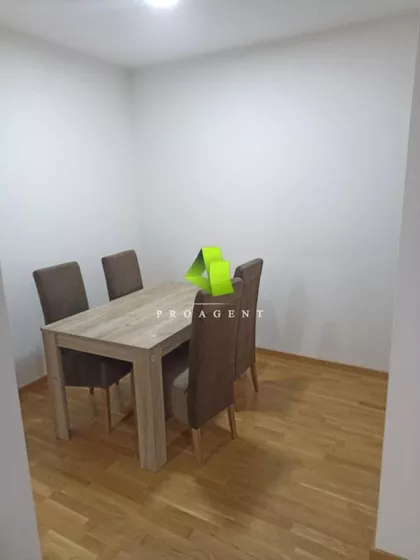 Nikola Tesla | 4zida.rs