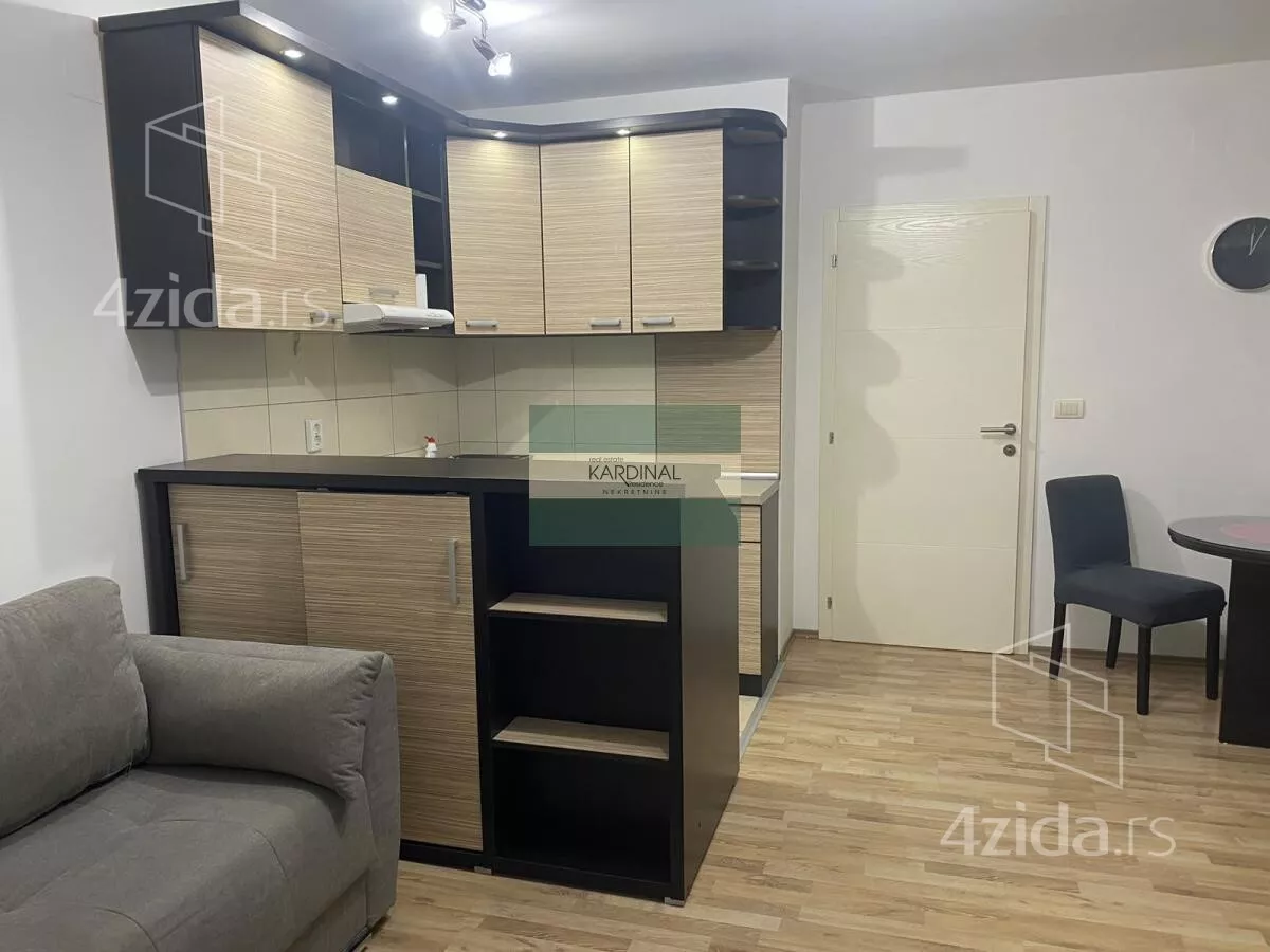 Garsonjera | 4zida