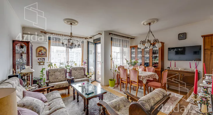 Troiposoban stan | 4zida