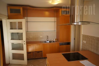 HRAM SVETOG SAVE | 4zida.rs