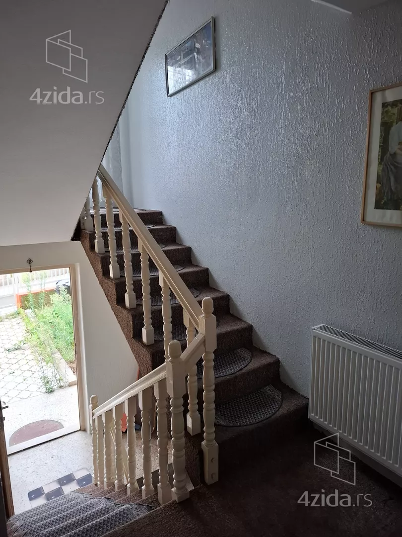 3-etažna kuća | 4zida