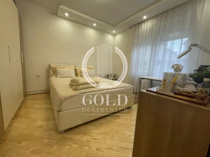 Petefi Šandora | 4zida.rs