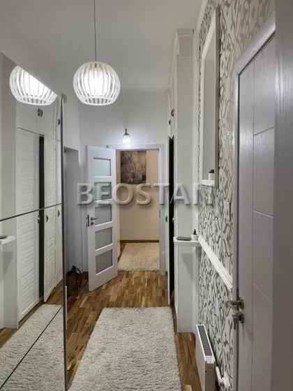 Gospodara Vučića | 4zida.rs