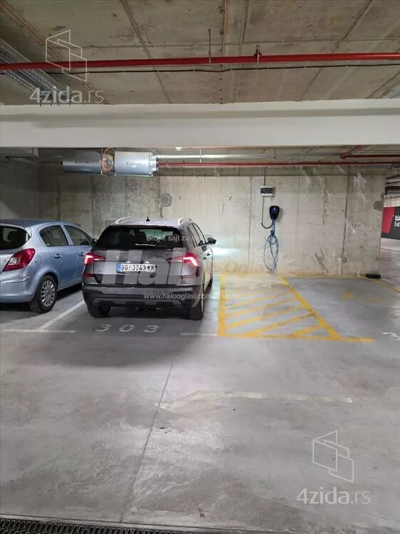 Parking | 4zida