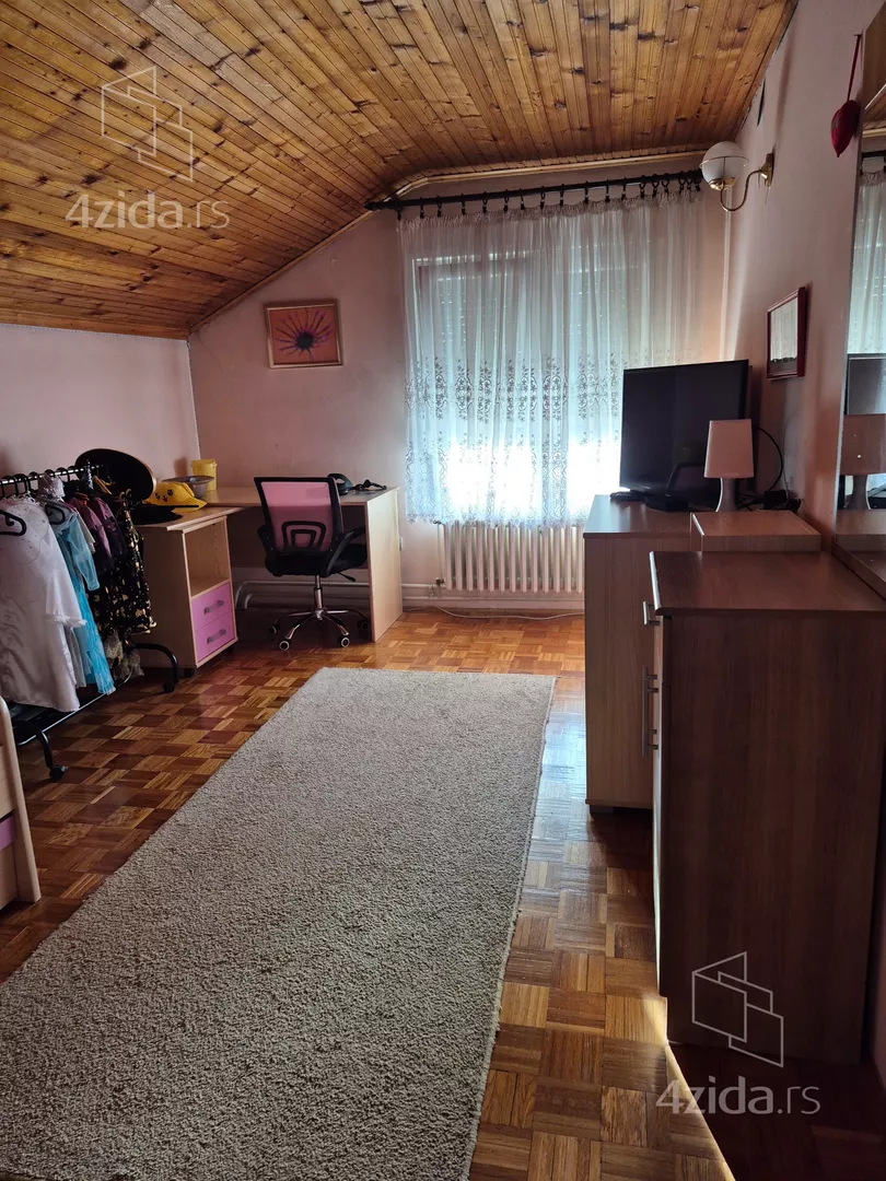 3-etažna kuća | 4zida