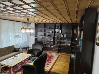 Jovana Deroka 13 | 4zida.rs