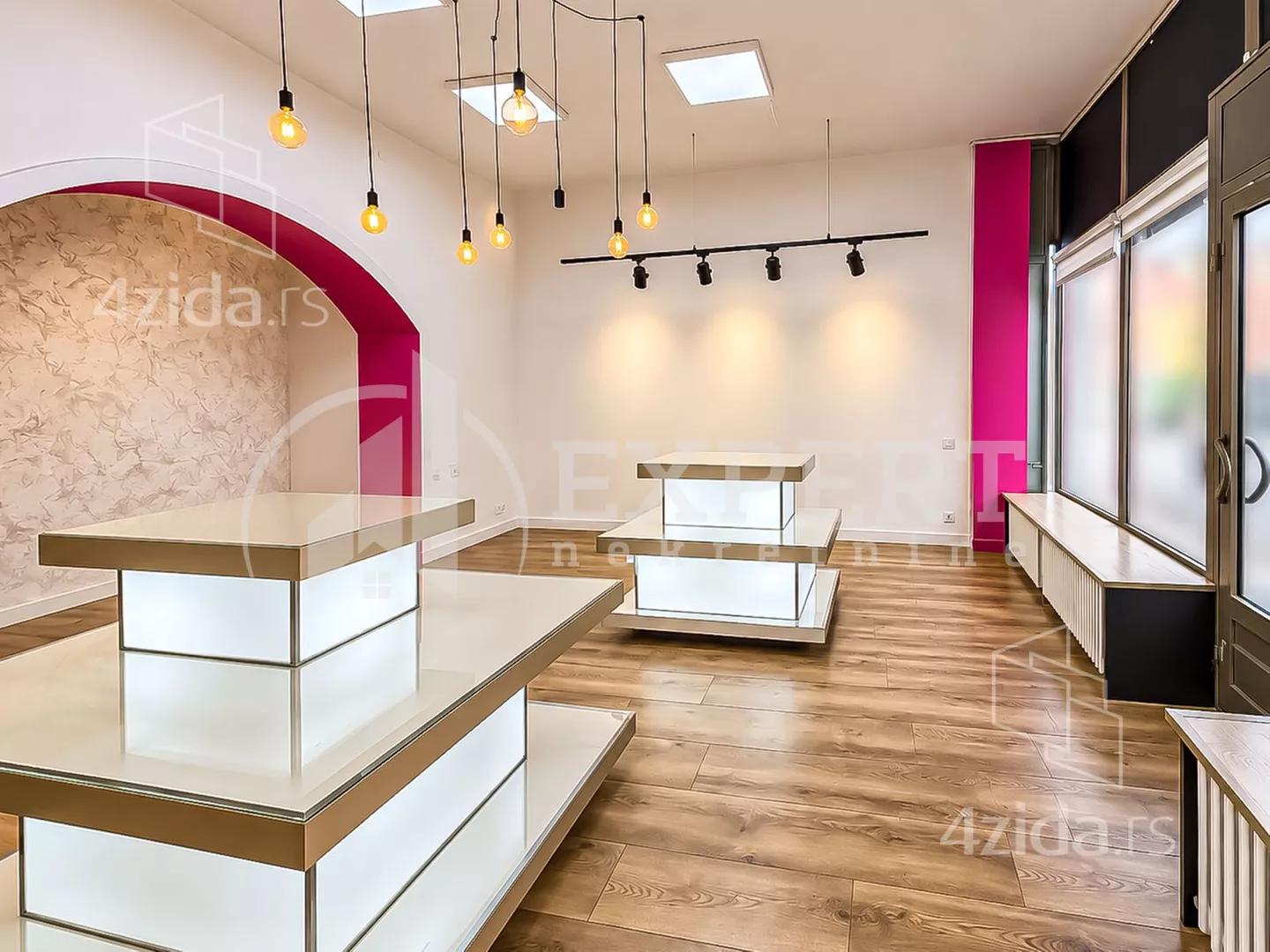 Lokal | 4zida