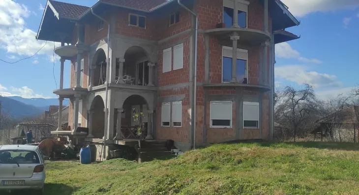 4-etažna kuća | 4zida