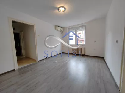 Vere Pavlović | 4zida.rs